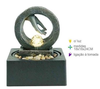 Fonte Resina Mao Luz 18X18X24Cm